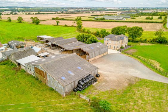 Smallholding/Equestrian